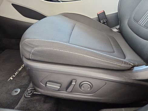 Used 2023 Hyundai Tucson SEL AWD/4WD image 23
