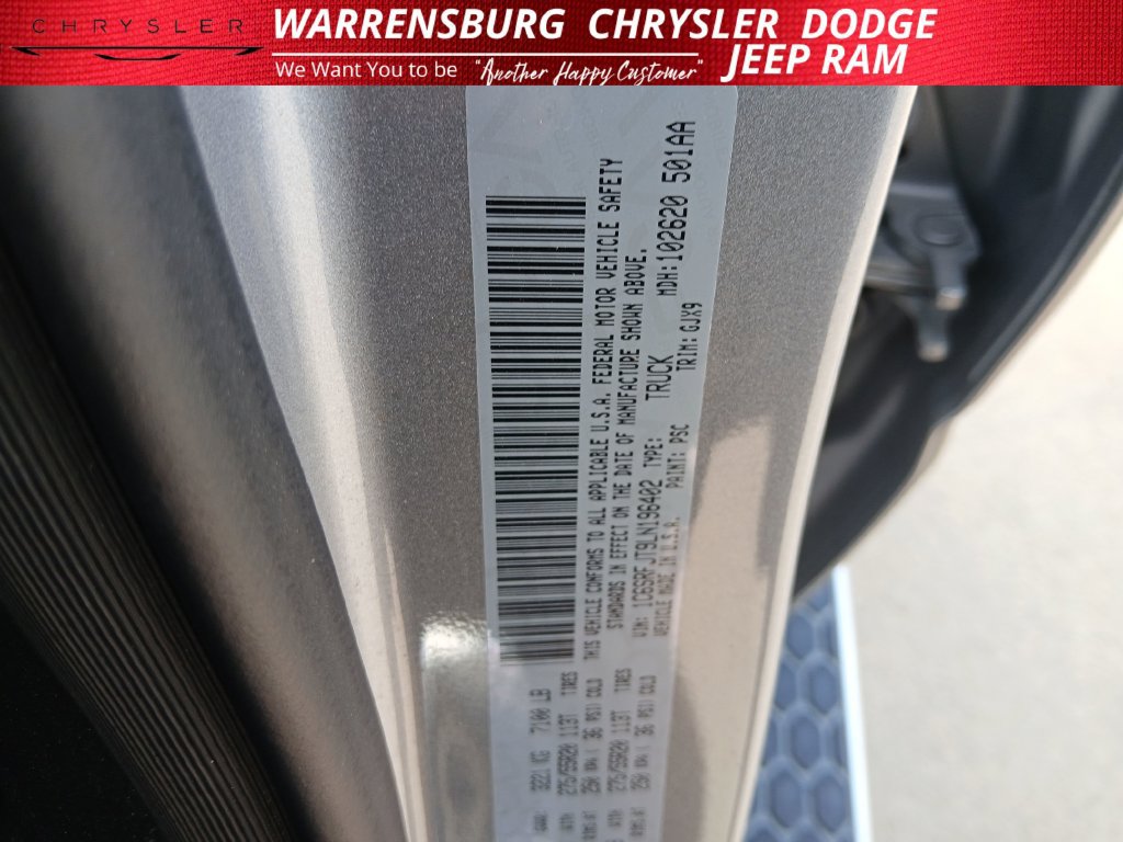 Used 2020 RAM 1500 Laramie w/ Sport Appearance Package AWD/4WD image 10
