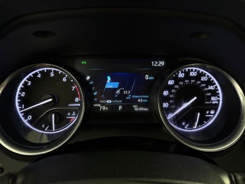 Used 2019 Toyota Camry XLE FWD image 15