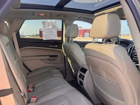 Used 2014 Cadillac SRX Luxury image 27