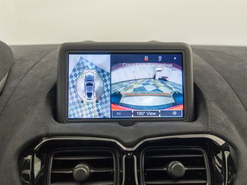 Used 2020 Aston Martin V8 Vantage Coupe RWD image 37