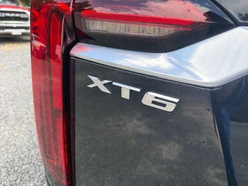 Used 2022 Cadillac XT6 Premium Luxury FWD image 17