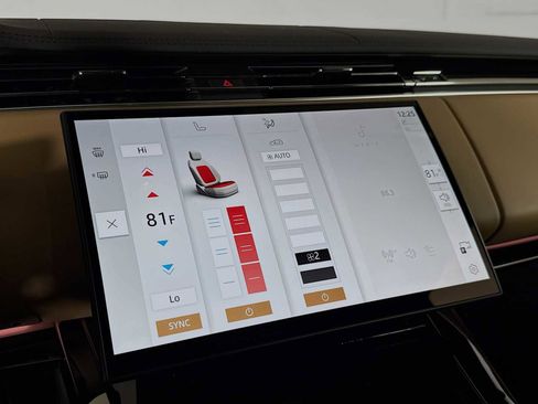 New 2026 Land Rover Range Rover Sport Dynamic SE image 16