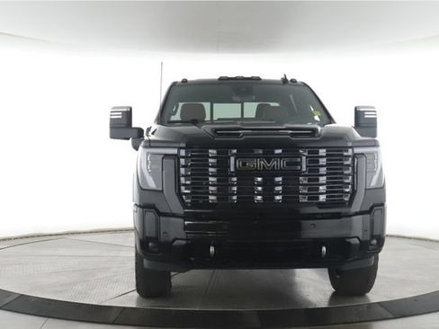 Used 2025 GMC Sierra 2500 Denali Ultimate AWD/4WD image 12