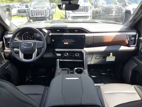 New 2026 GMC Sierra 2500 Denali w/ Technology Package AWD/4WD image 13
