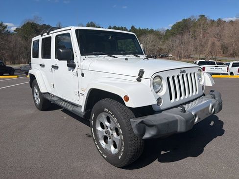 Used 2014 Jeep Wrangler Unlimited Sahara w/ Dual Top Group image 3