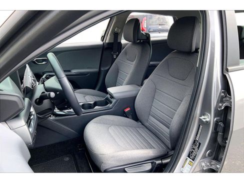 Used 2025 Kia K4 EX FWD image 22