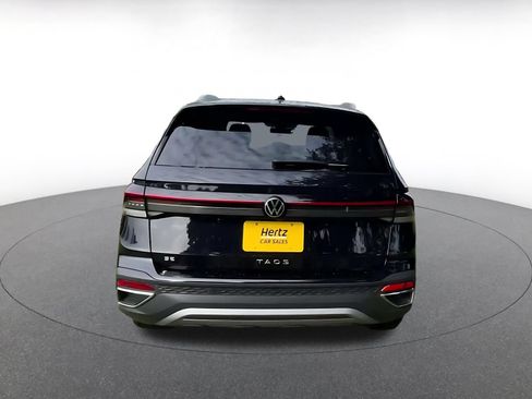 Used 2026 Volkswagen Taos SE FWD image 12