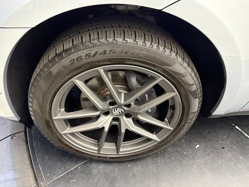 Certified 2024 Porsche Macan Turbo AWD/4WD image 13