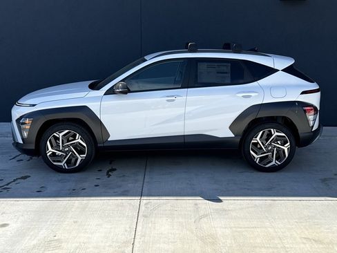 New 2026 Hyundai Kona SEL Premium image 2