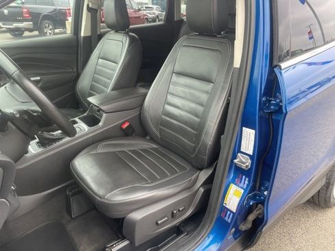 Used 2018 Ford Escape Titanium w/ Ford Safe & Smart Package image 22