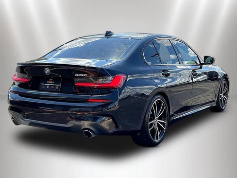 Used 2021 BMW 330i Sedan w/ M Sport Package RWD image 6