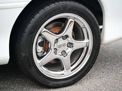 Used 2000 Chevrolet Camaro Z28 w/ SS Performance/Appearance Pkg image 40