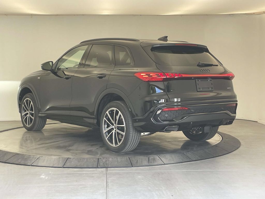 New 2026 Audi Q5 Premium Plus AWD/4WD image 3