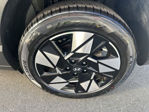 Used 2024 Hyundai Kona SEL w/ Convenience Package image 30