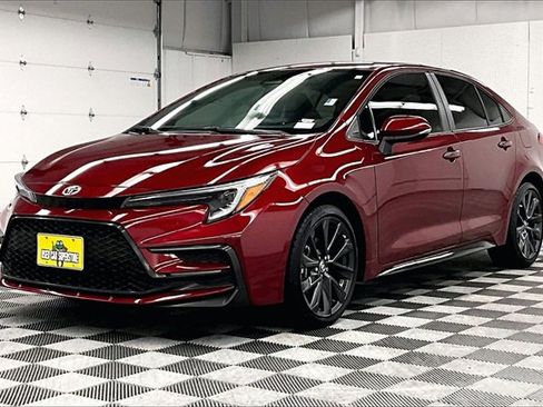 Used 2023 Toyota Corolla SE image 11