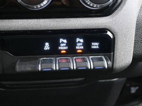 Used 2025 RAM 1500 Warlock AWD/4WD image 23