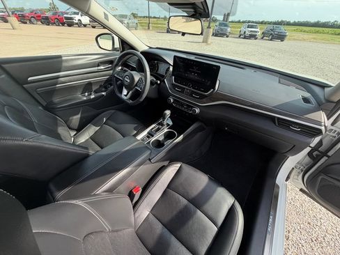 Used 2023 Nissan Altima 2.5 SL AWD/4WD image 29