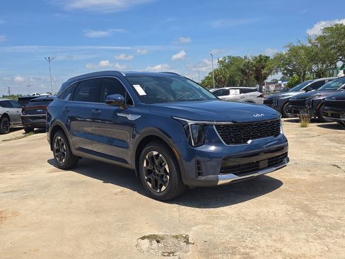 New 2026 Kia Sorento S FWD image 2