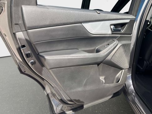 Used 2023 Acura MDX FWD w/ Technology Package image 12