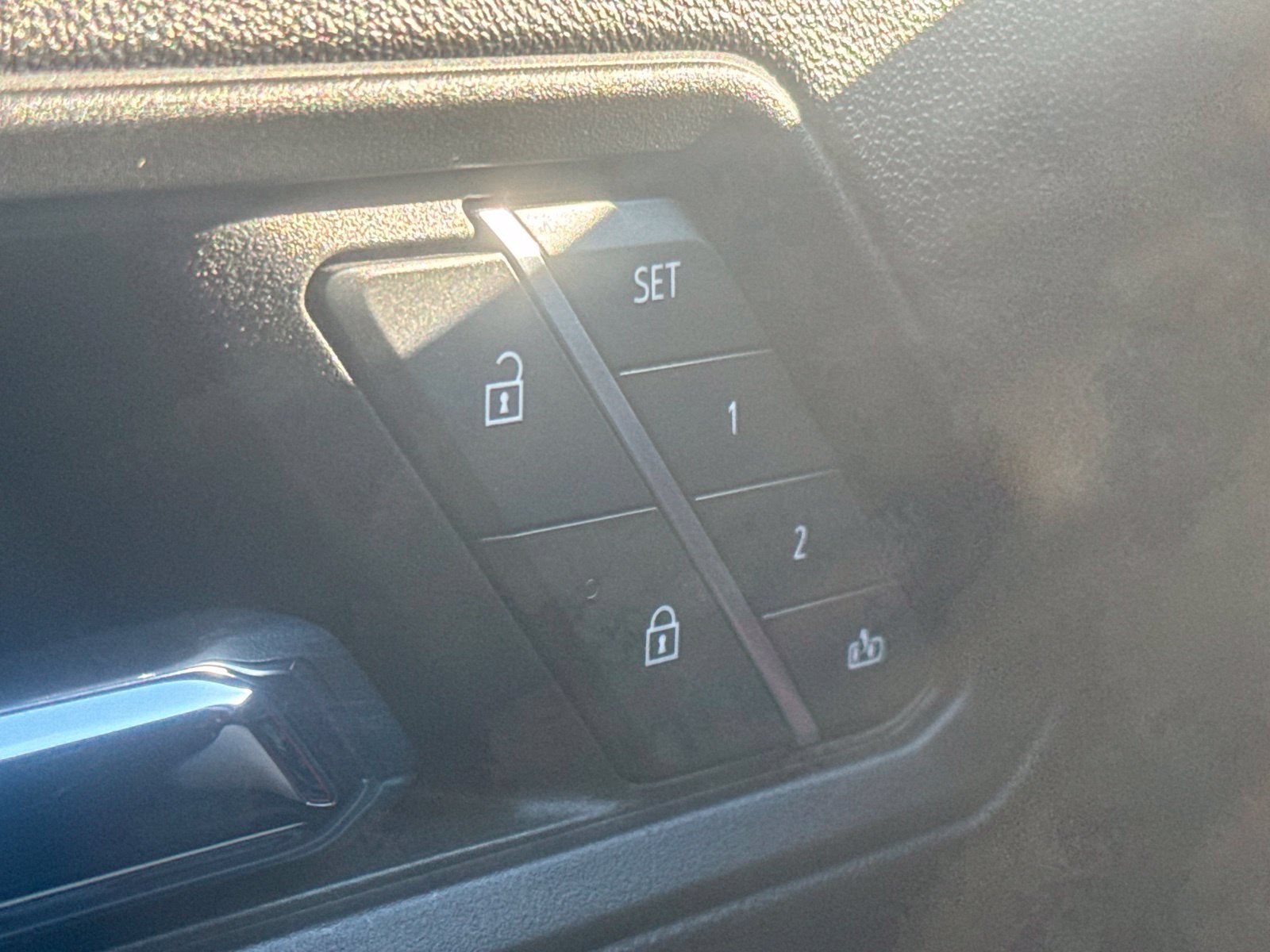 Used 2023 GMC Canyon AT4X AWD/4WD image 22