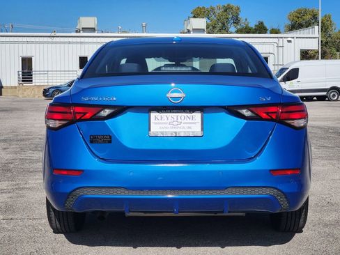 Used 2024 Nissan Sentra SV image 6