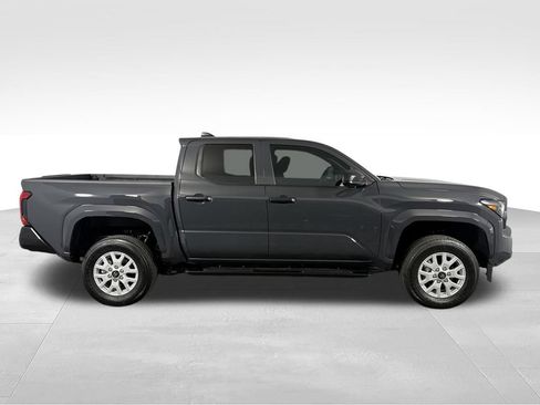 Used 2025 Toyota Tacoma SR RWD image 5