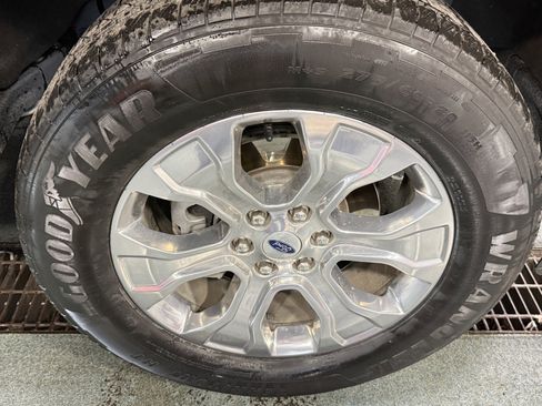 Used 2021 Ford F150 Platinum w/ Equipment Group 701A High AWD/4WD image 34