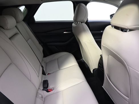 Certified 2025 MAZDA CX-30 AWD 2.5 S w/ Preferred Package image 18