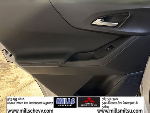 Used 2025 Chevrolet Equinox LT image 11