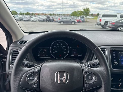 Certified 2020 Honda HR-V Touring image 7