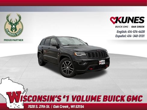 Used 2018 Jeep Grand Cherokee Trailhawk w/ Trailhawk Luxury Group AWD/4WD image 1