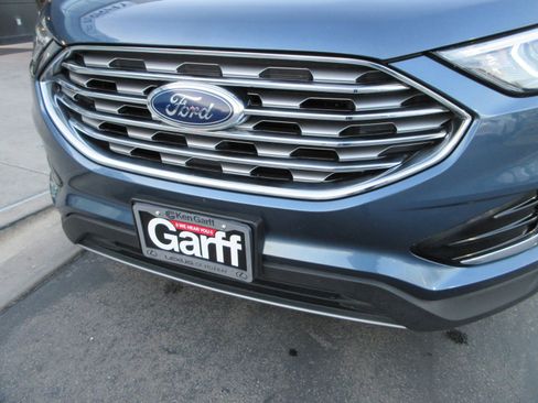 Used 2019 Ford Edge Titanium w/ Cold Weather Package image 16