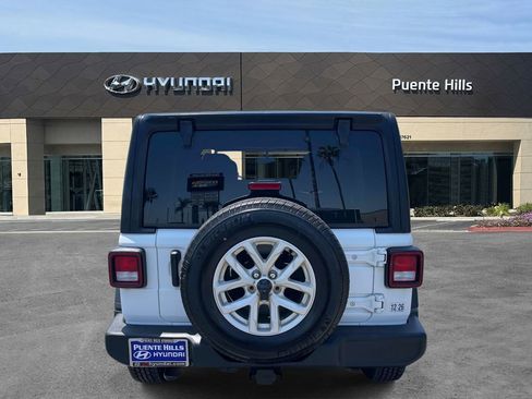 Used 2023 Jeep Wrangler Unlimited Sport AWD/4WD image 5