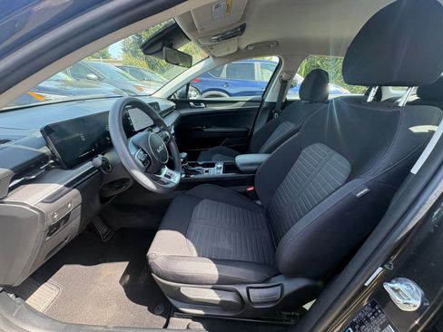 Used 2025 Kia K5 LXS FWD image 25