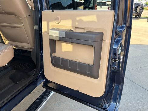 Used 2015 Ford F250 Lariat w/ Lariat Ultimate Package AWD/4WD image 74