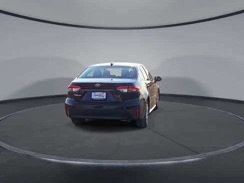 Used 2024 Toyota Corolla LE FWD image 7