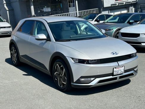 Used 2023 Hyundai Ioniq 5 SEL RWD image 3