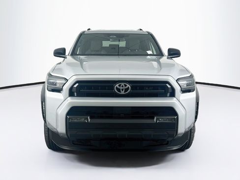 Used 2025 Toyota 4Runner SR5 AWD/4WD image 2