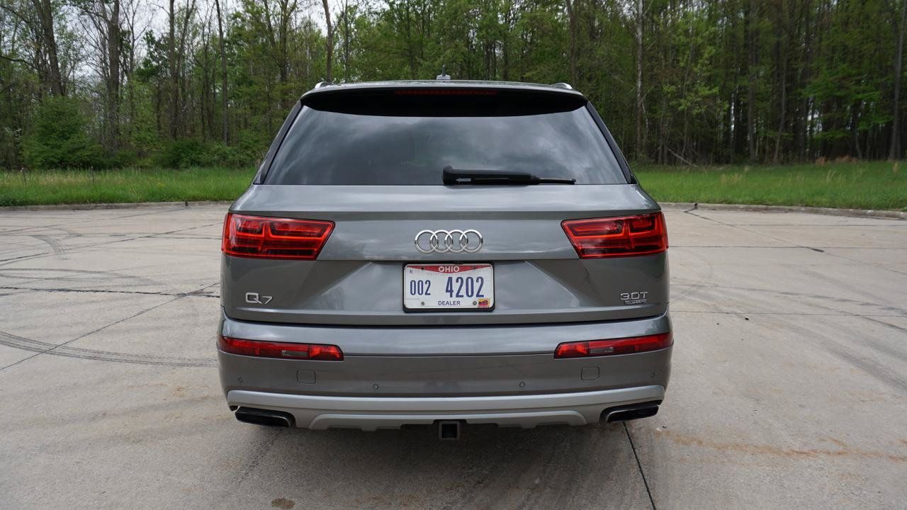 Used 2017 Audi Q7 3.0T Prestige AWD/4WD image 4