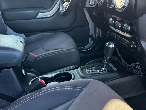 Used 2013 Jeep Wrangler Sahara w/ Connectivity Group image 43