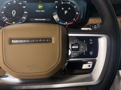 New 2026 Land Rover Range Rover Long Wheelbase SE image 38