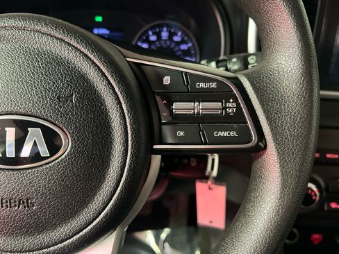 Used 2020 Kia Sportage LX image 16