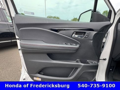 Used 2026 Honda Ridgeline Black Edition image 30