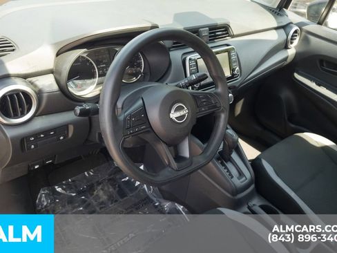 Used 2025 Nissan Versa S FWD image 14