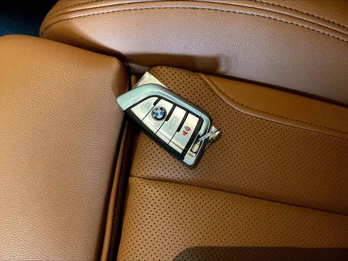 Used 2023 BMW i4 eDrive35 image 13