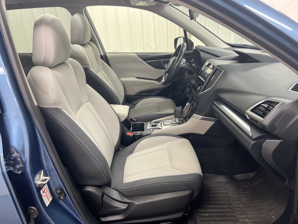Used 2020 Subaru Forester Premium AWD/4WD image 22