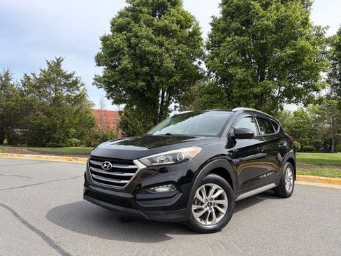 Used 2017 Hyundai Tucson SE FWD image 1