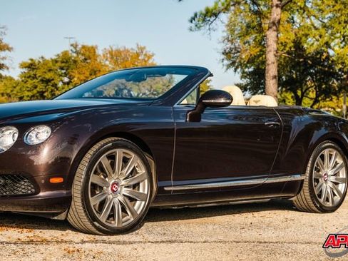 Used 2015 Bentley Continental GT image 54