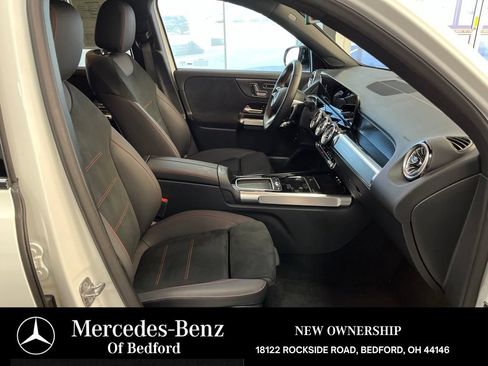 Used 2026 Mercedes-Benz GLB 250 4MATIC image 19